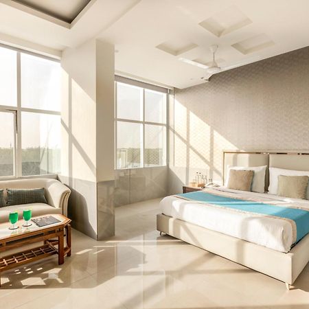 Hotel Aero Star Near Delhi Airport Ню Делхи Екстериор снимка