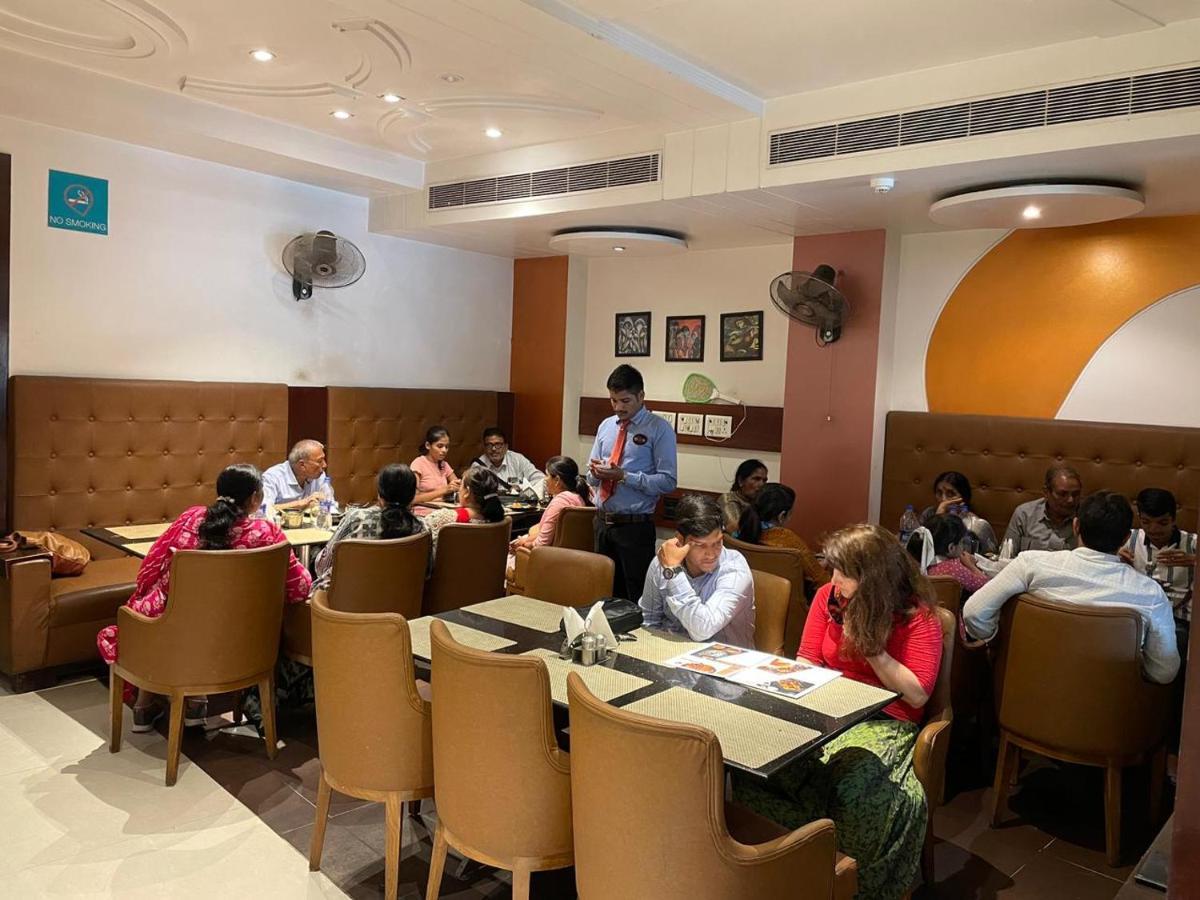 Hotel Aero Star Near Delhi Airport Ню Делхи Екстериор снимка
