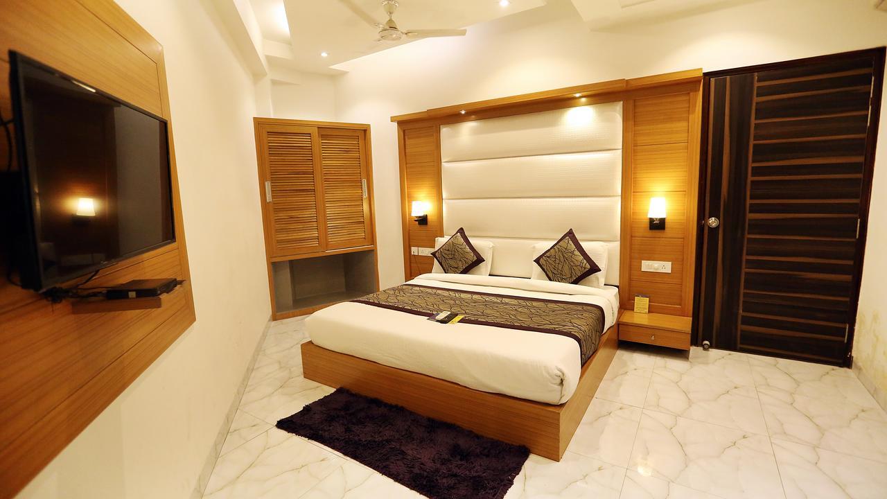 Hotel Aero Star Near Delhi Airport Ню Делхи Екстериор снимка