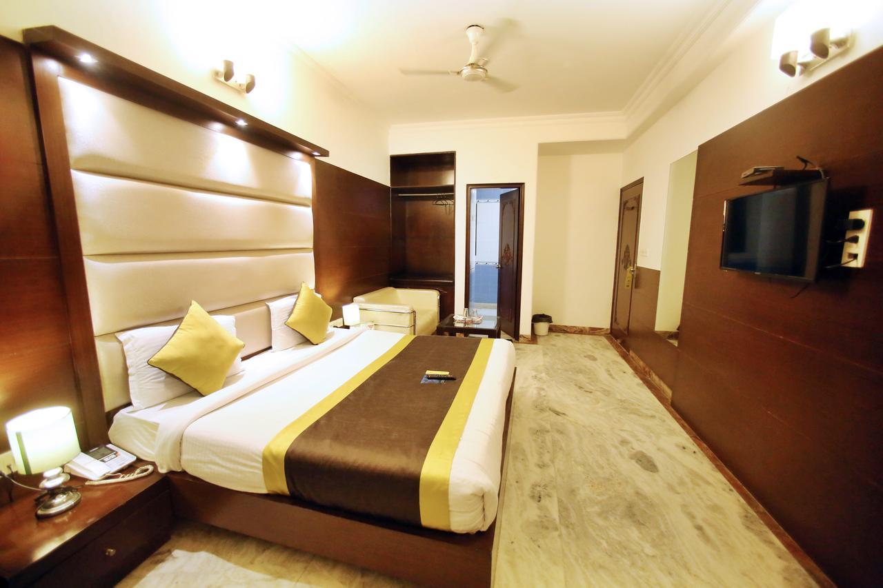 Hotel Aero Star Near Delhi Airport Ню Делхи Екстериор снимка