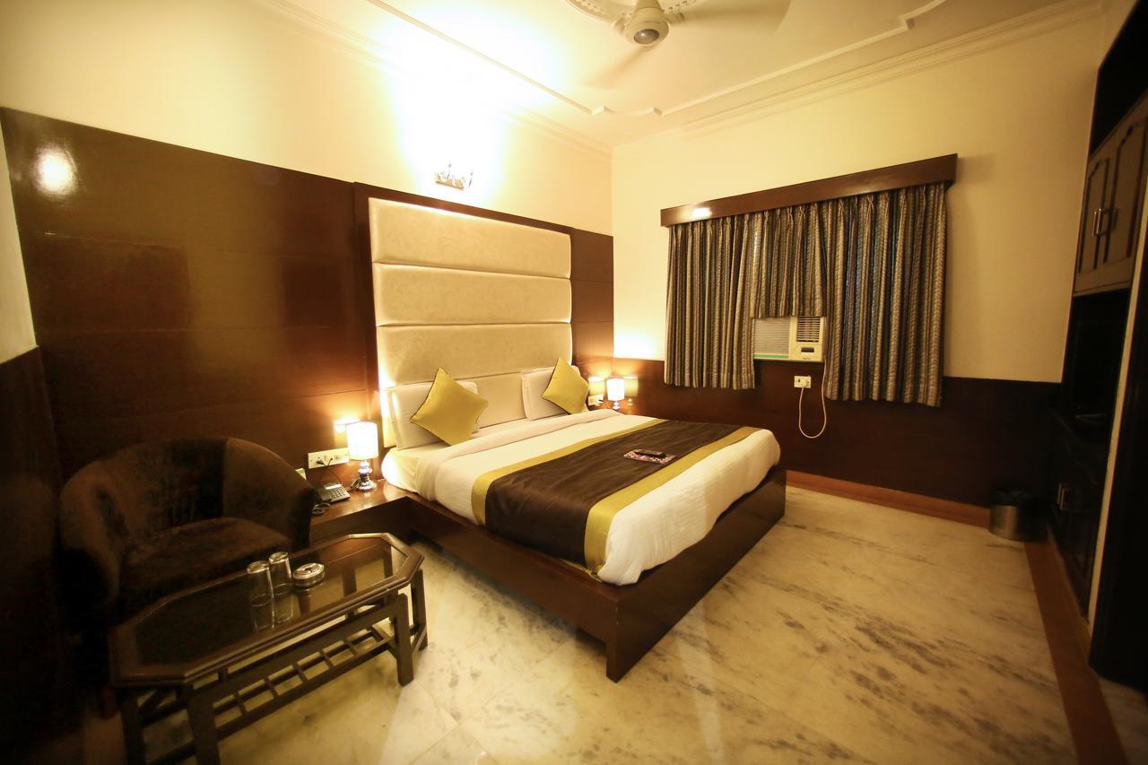 Hotel Aero Star Near Delhi Airport Ню Делхи Екстериор снимка