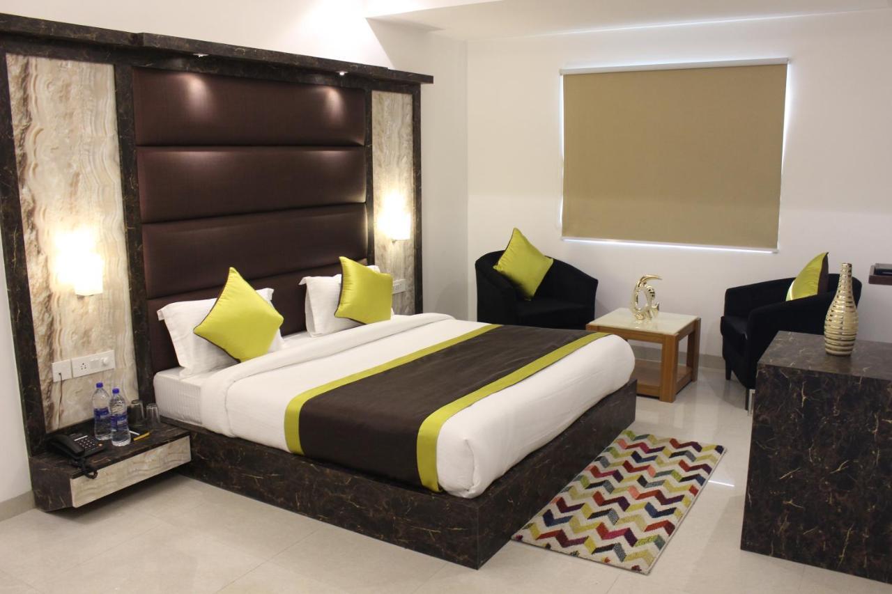 Hotel Aero Star Near Delhi Airport Ню Делхи Екстериор снимка