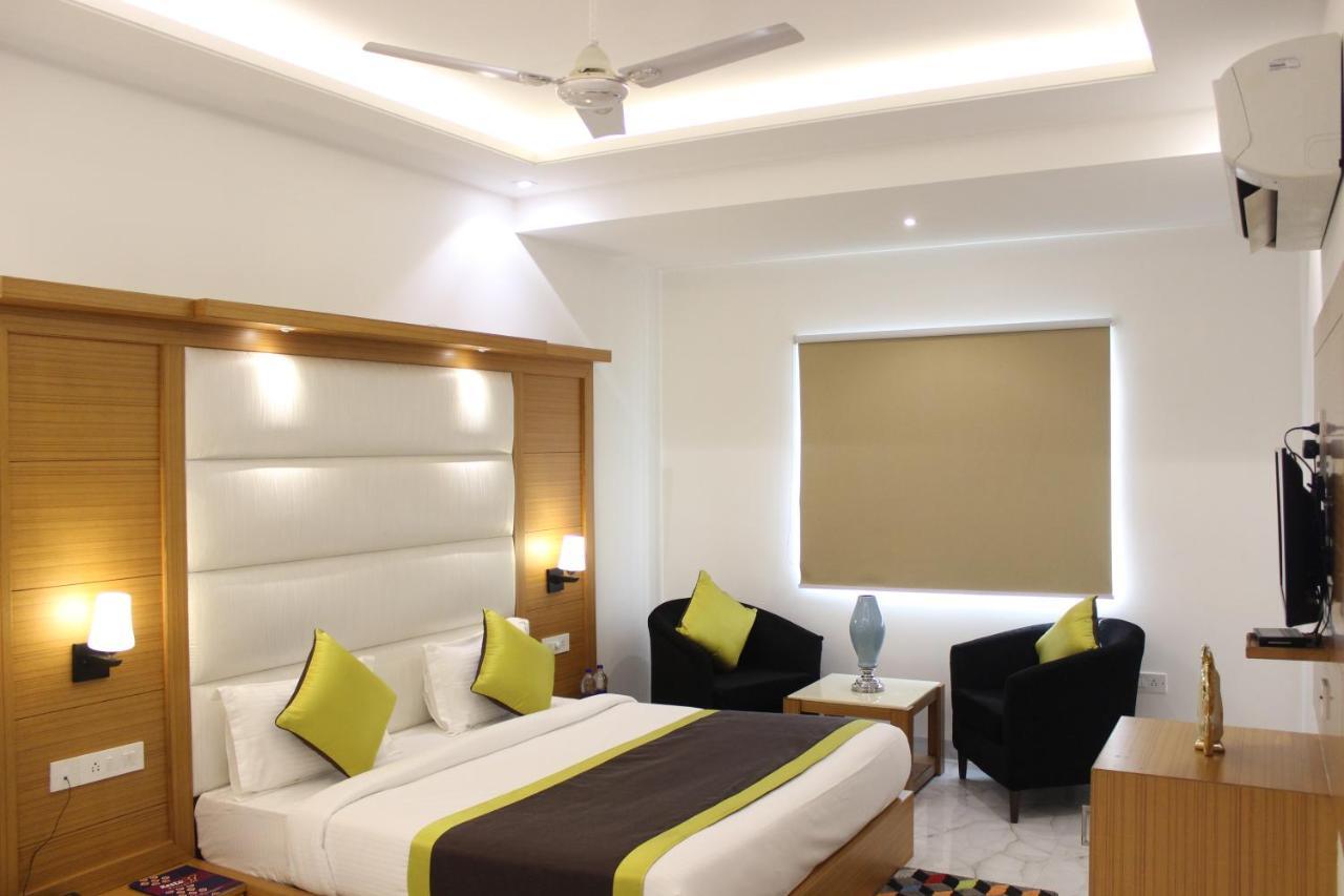 Hotel Aero Star Near Delhi Airport Ню Делхи Екстериор снимка