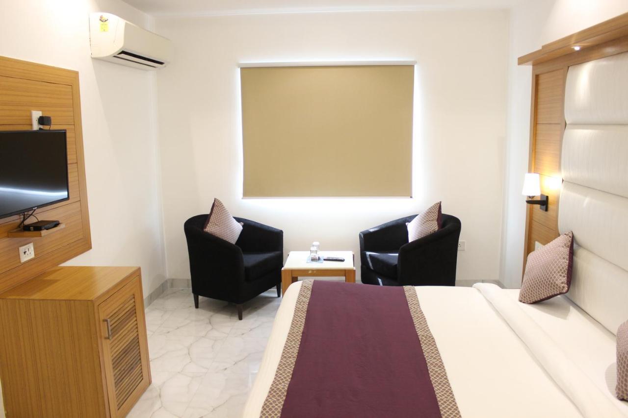 Hotel Aero Star Near Delhi Airport Ню Делхи Екстериор снимка