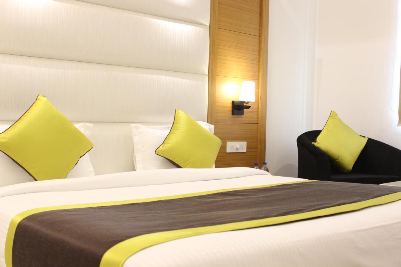 Hotel Aero Star Near Delhi Airport Ню Делхи Екстериор снимка